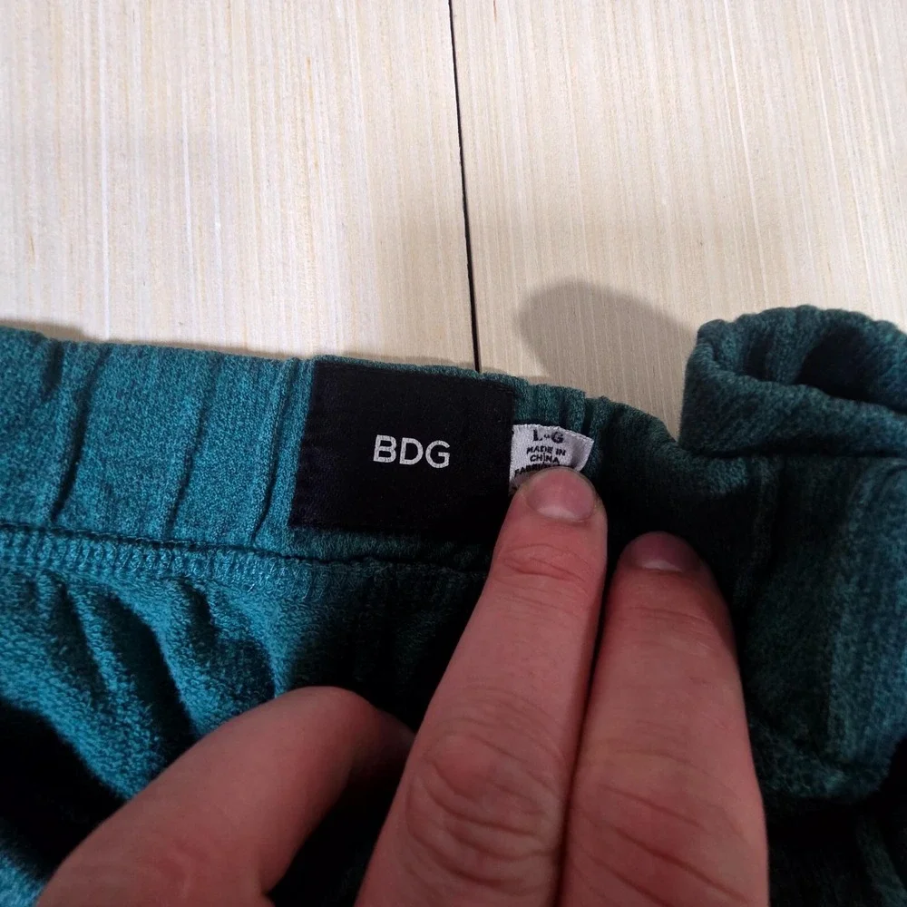 BDG Joggers Sweatpants Mens Large Green Tapered Leg Fleece Lined‎ Casual Pull On